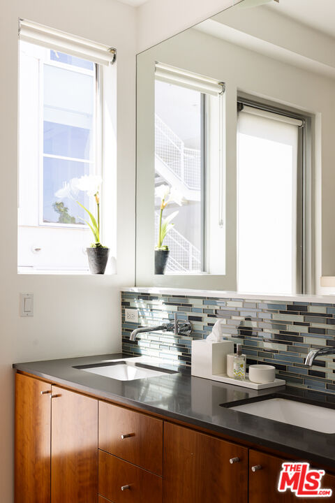 1137 Hacienda Pl Unit: 107