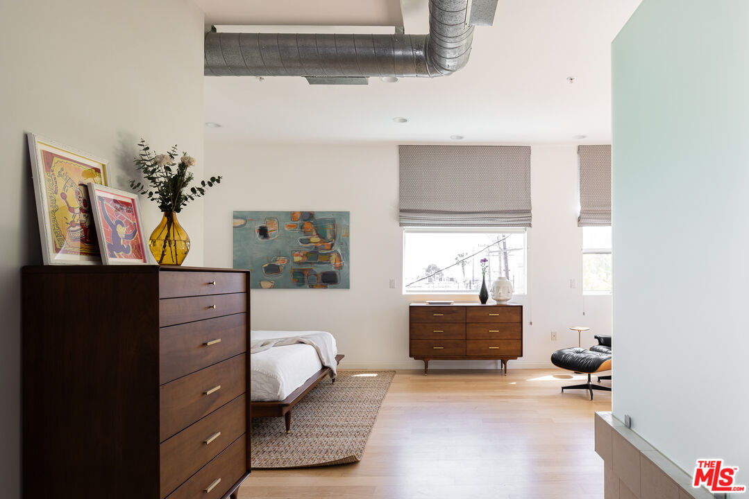 1137 Hacienda Pl Unit: 107