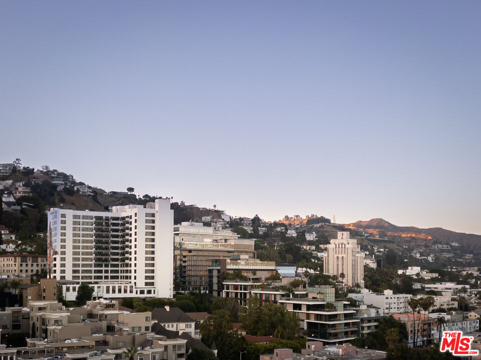 1137 Hacienda Pl Unit: 107