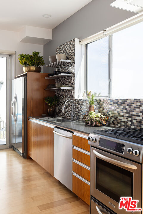 1137 Hacienda Pl Unit: 107