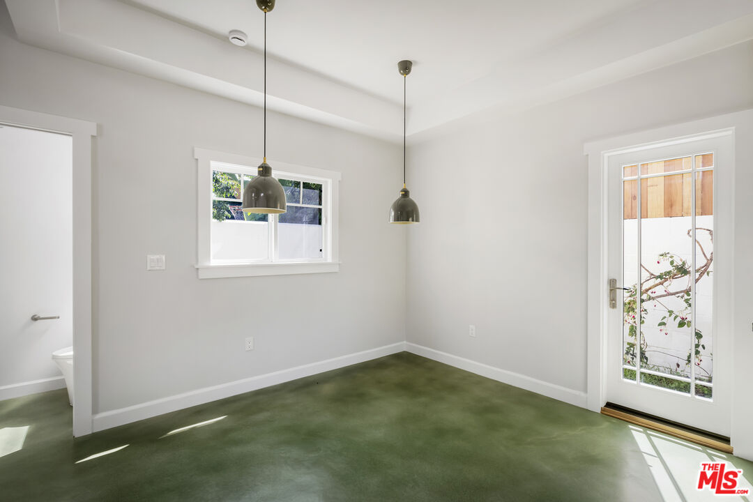 2358 W 20TH ST
