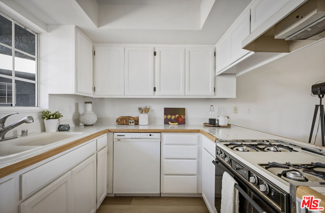 4530 Ramsdell Ave Unit: 11