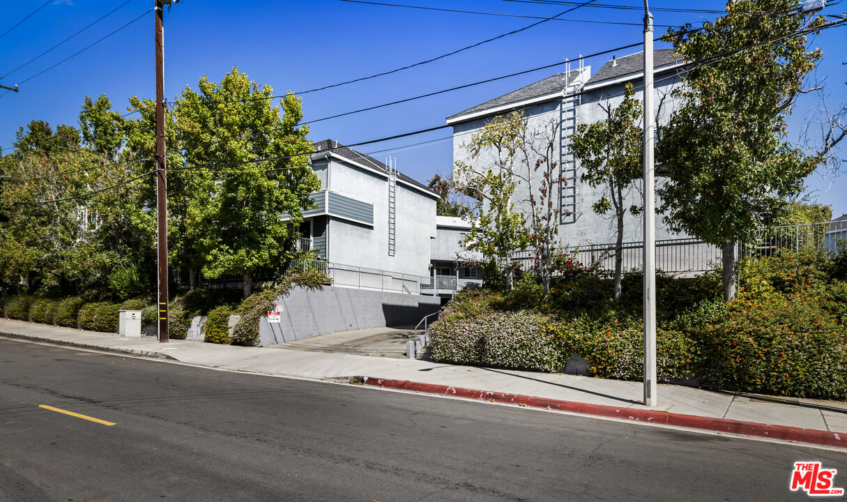 4530 Ramsdell Ave Unit: 11