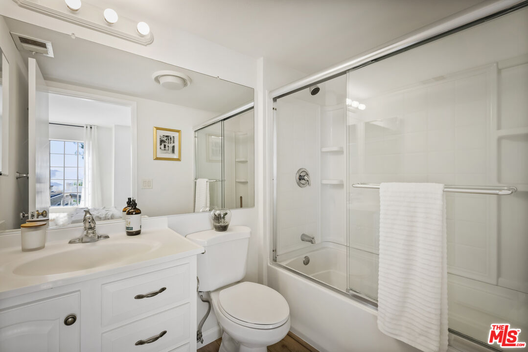 4530 Ramsdell Ave Unit: 11