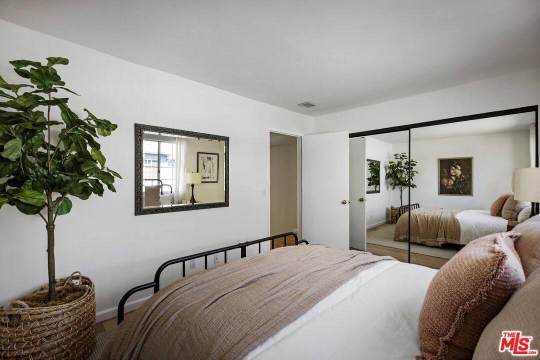 4530 Ramsdell Ave Unit: 11