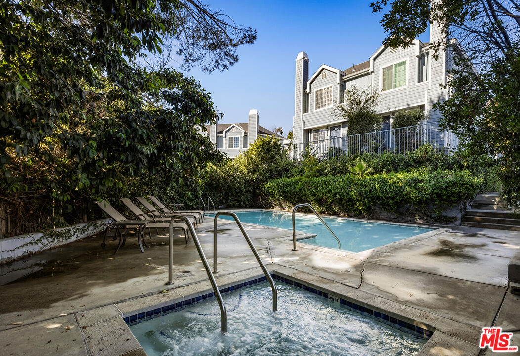 4530 Ramsdell Ave Unit: 11