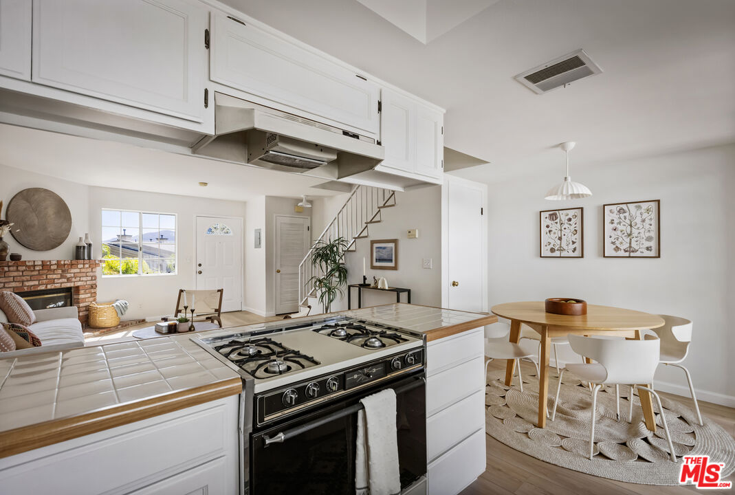 4530 Ramsdell Ave Unit: 11