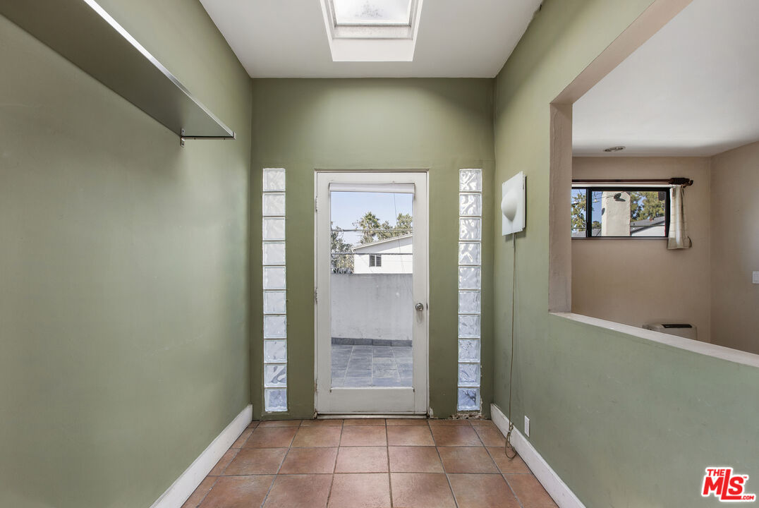 1017 Pearl St Unit: E