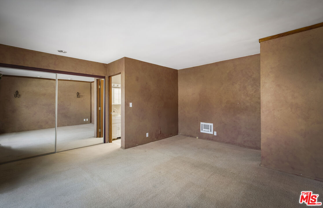 1017 Pearl St Unit: E