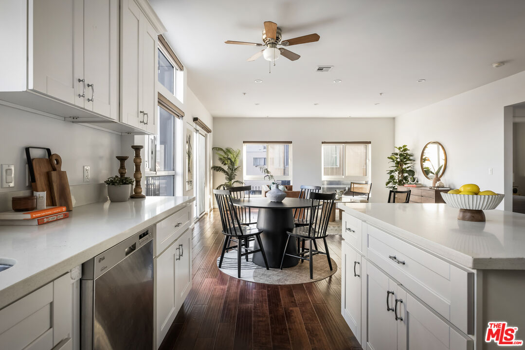 155 S Oxford Ave Unit: 201