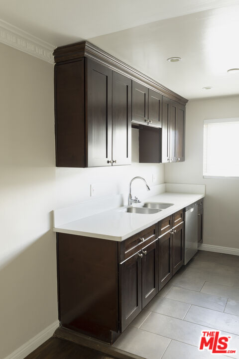 925 N Curson Ave Unit: 1