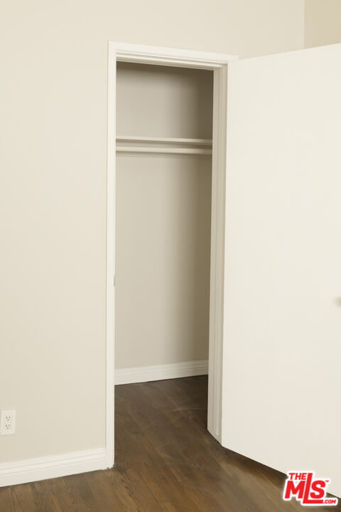 925 N Curson Ave Unit: 1