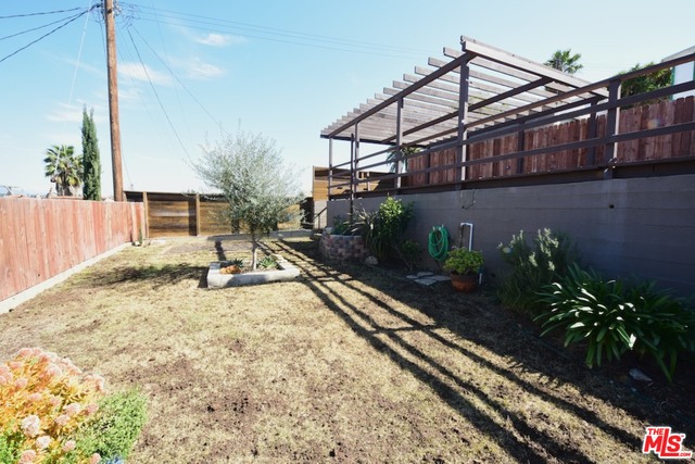 818 N Avenue 52