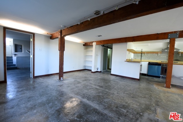 818 N Avenue 52