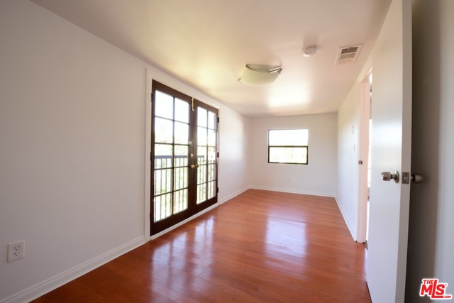 818 N Avenue 52