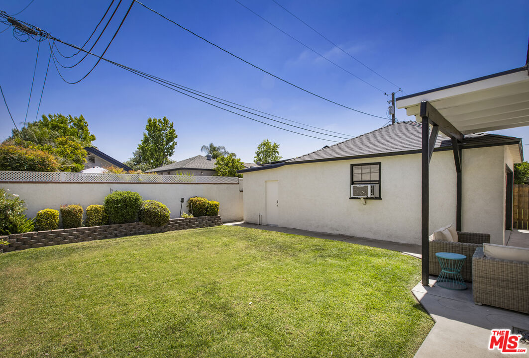 1132 N Reese Pl