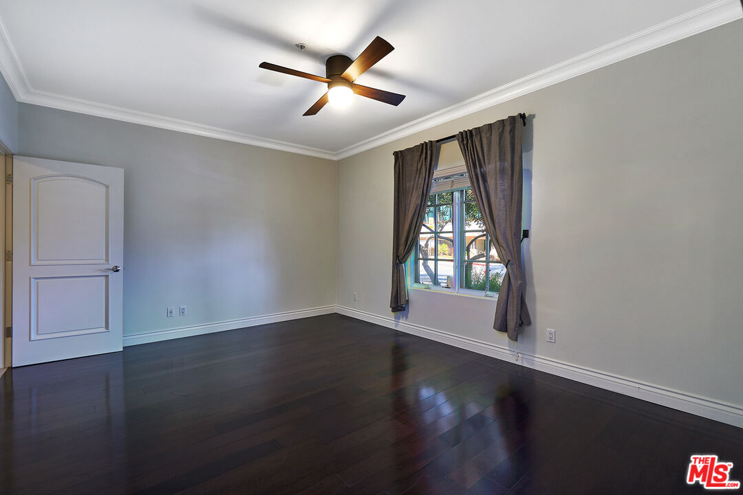 851 N San Vicente Blvd Unit: 102