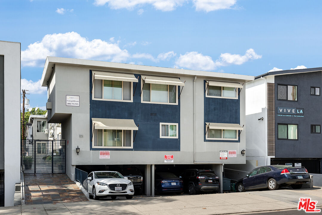 925 N Curson Ave Unit: 7
