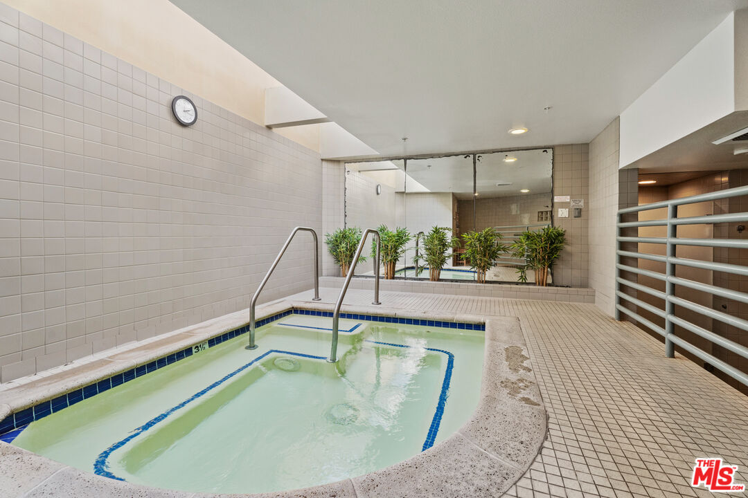 4267 Marina City Dr Unit: PH 5