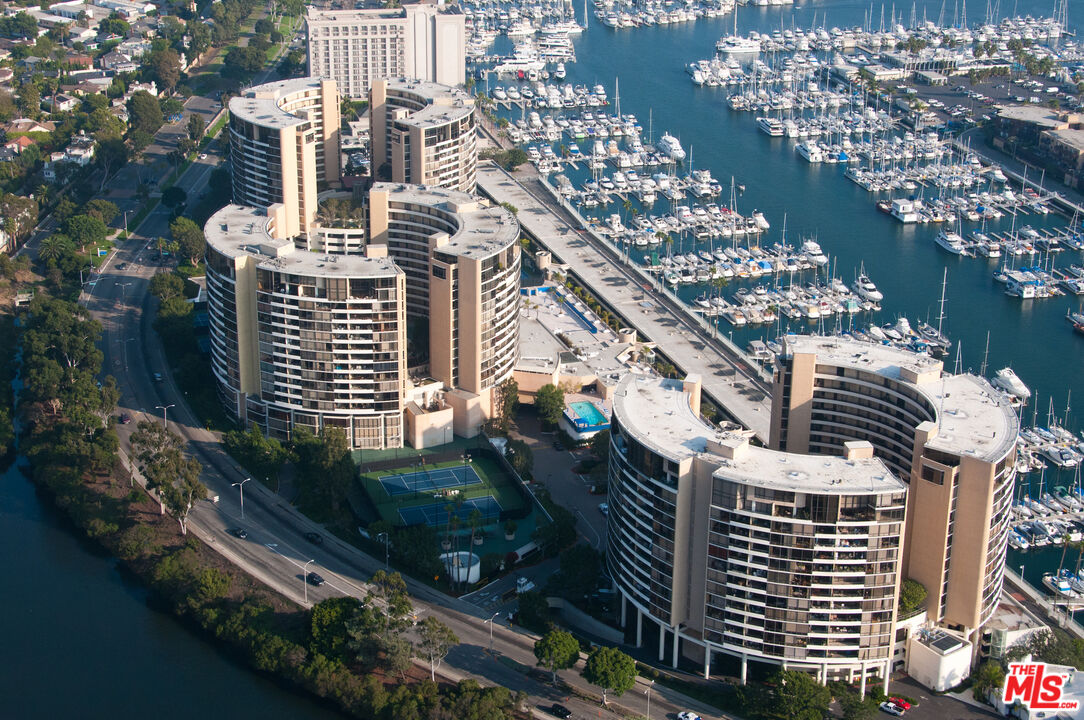 4267 Marina City Dr Unit: PH 5