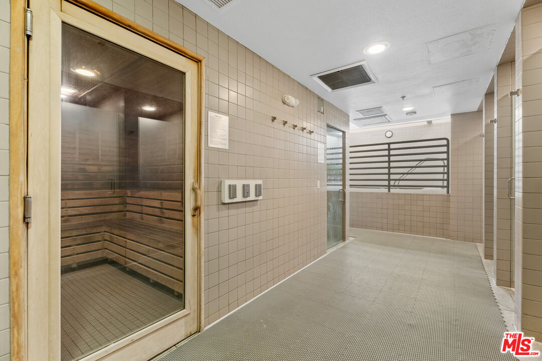 4267 Marina City Dr Unit: PH 5