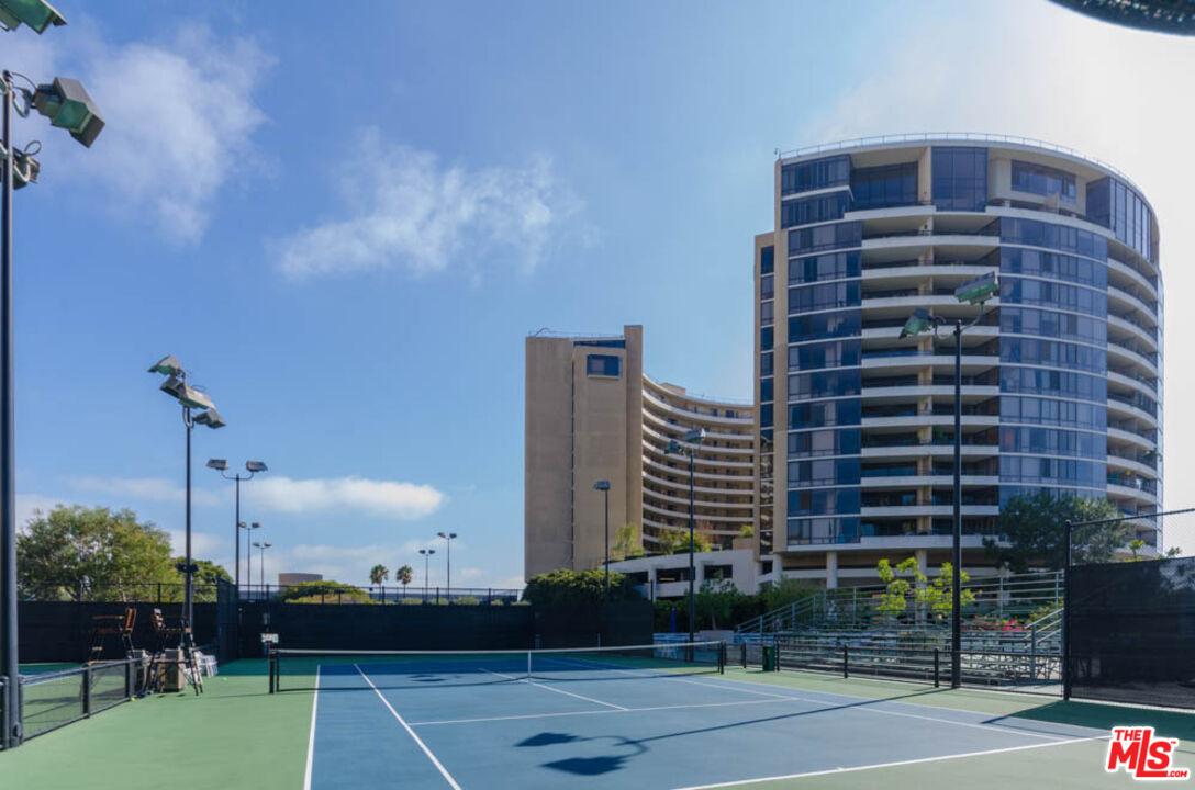 4267 Marina City Dr Unit: PH 5