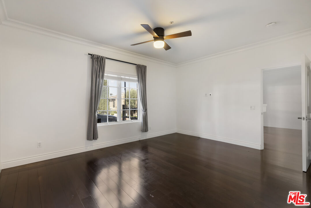 851 N San Vicente Blvd Unit: 102