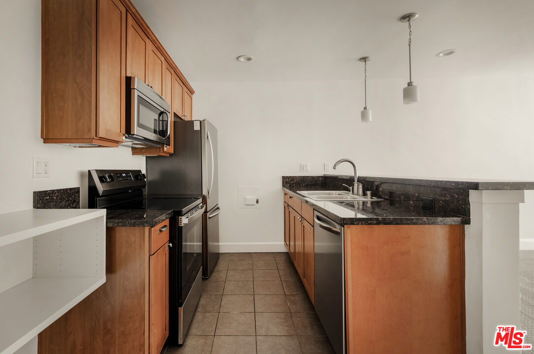 10982 Roebling Ave Unit: 436