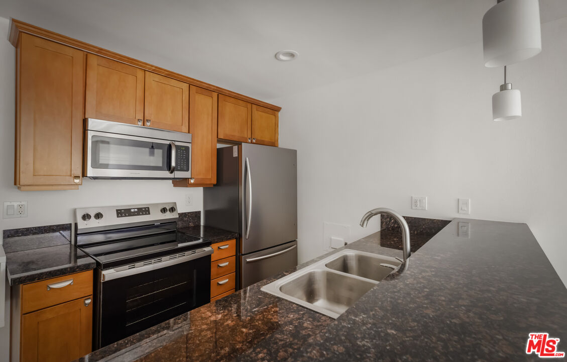 10982 Roebling Ave Unit: 436