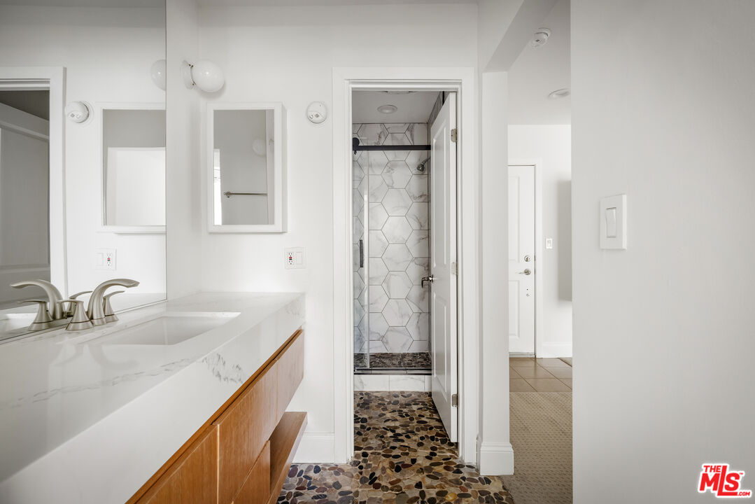 10982 Roebling Ave Unit: 436