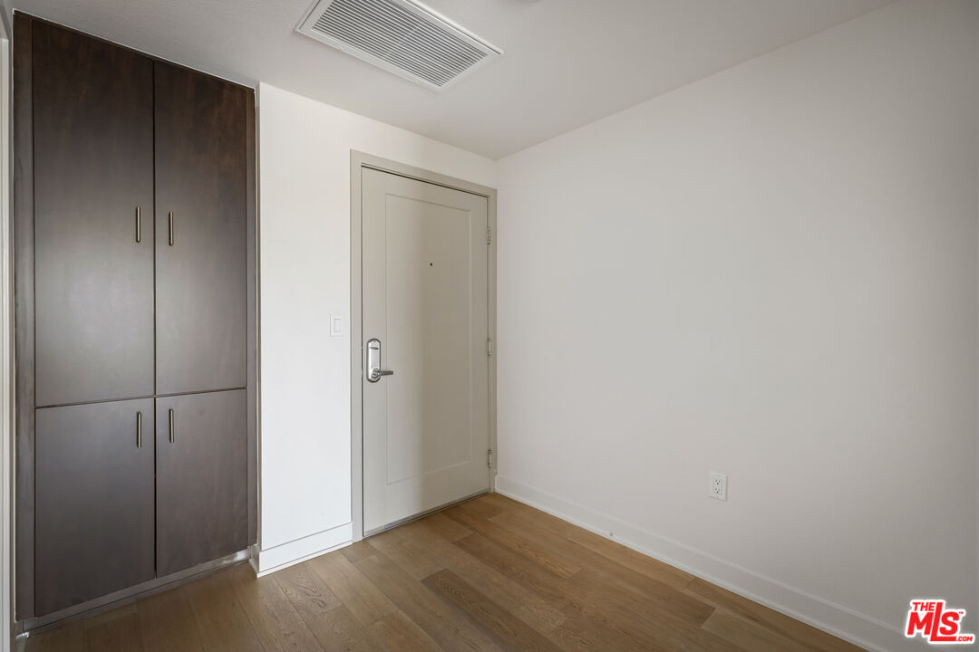 436 S VIRGIL AVE Unit: PH10