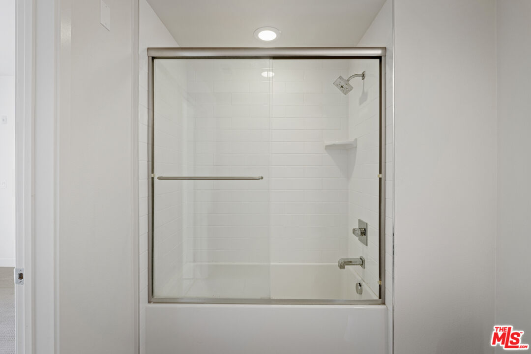 436 S VIRGIL AVE Unit: PH10