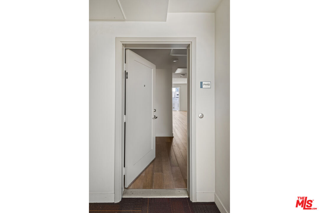 436 S VIRGIL AVE Unit: PH10