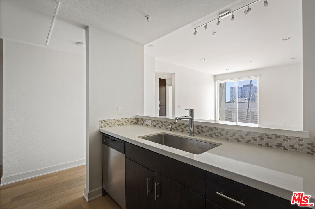 436 S VIRGIL AVE Unit: PH10