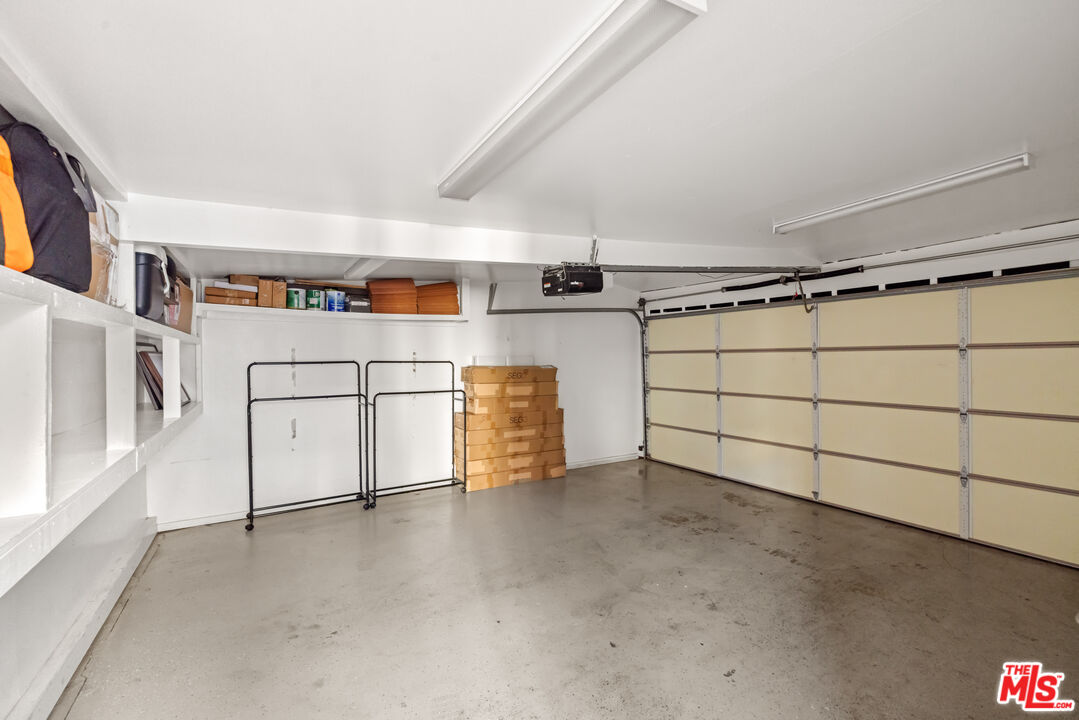 465 Westmount Dr