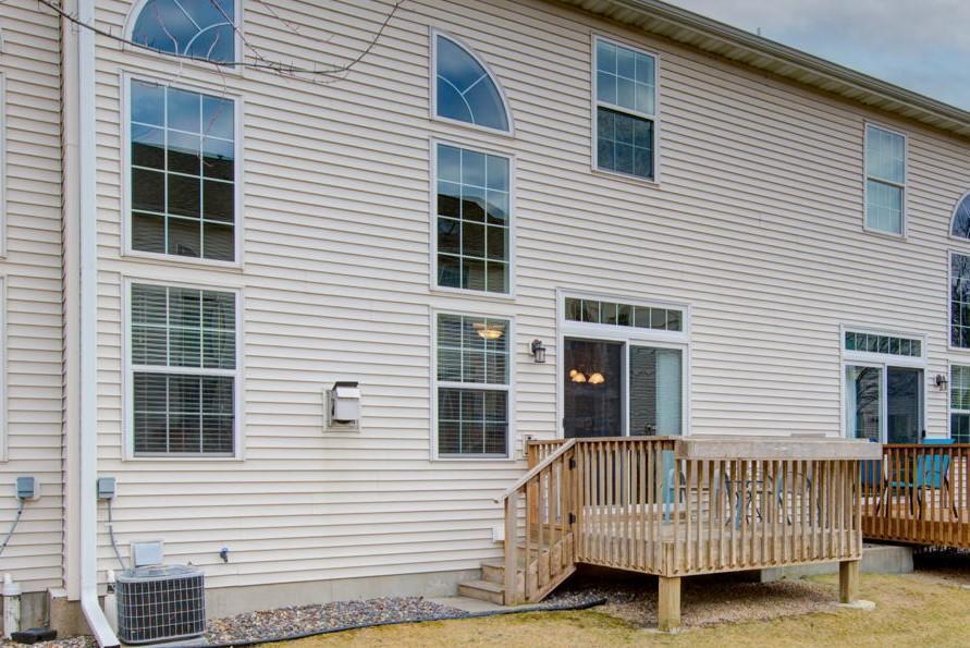 1367 White Oak Drive