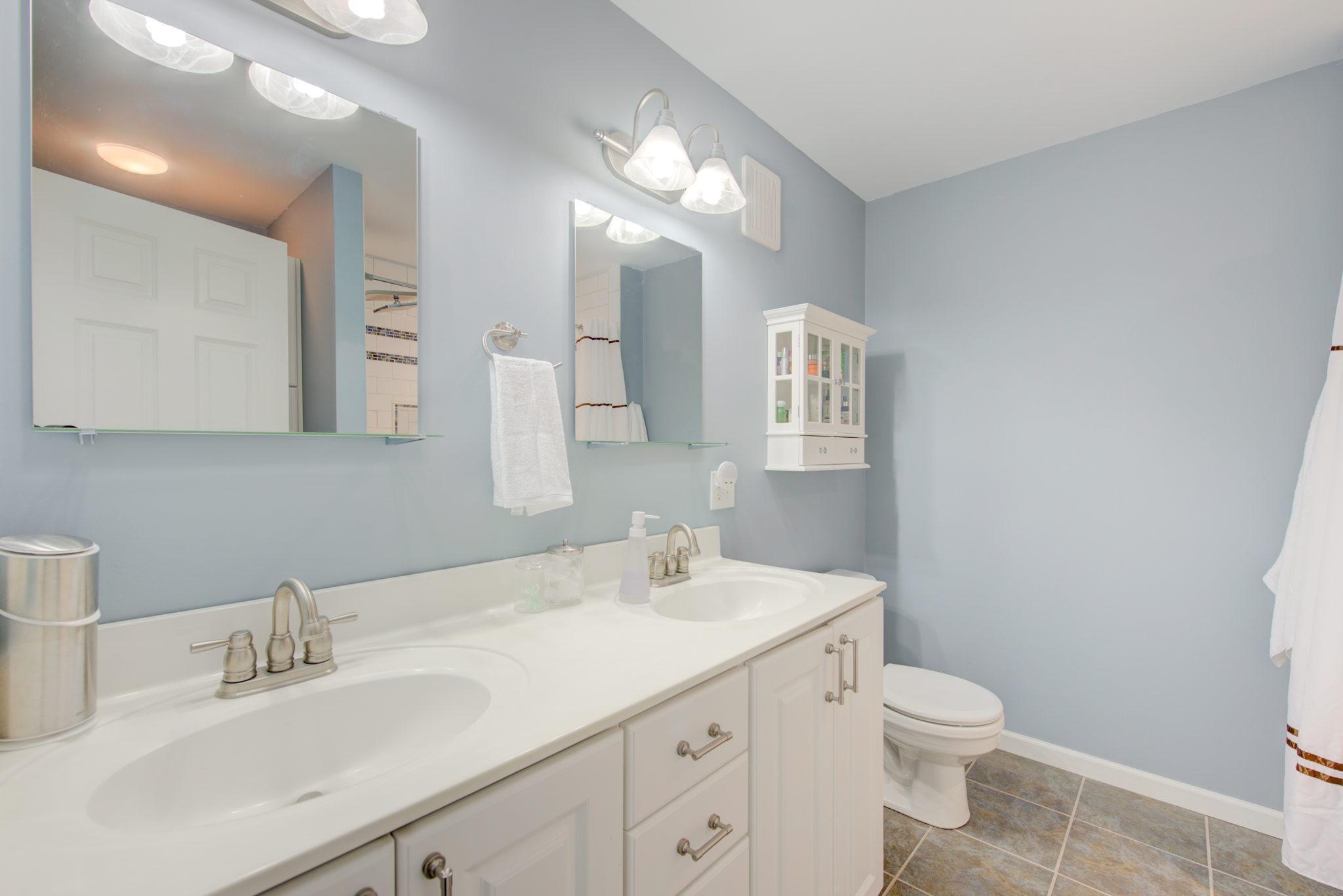 1367 White Oak Drive