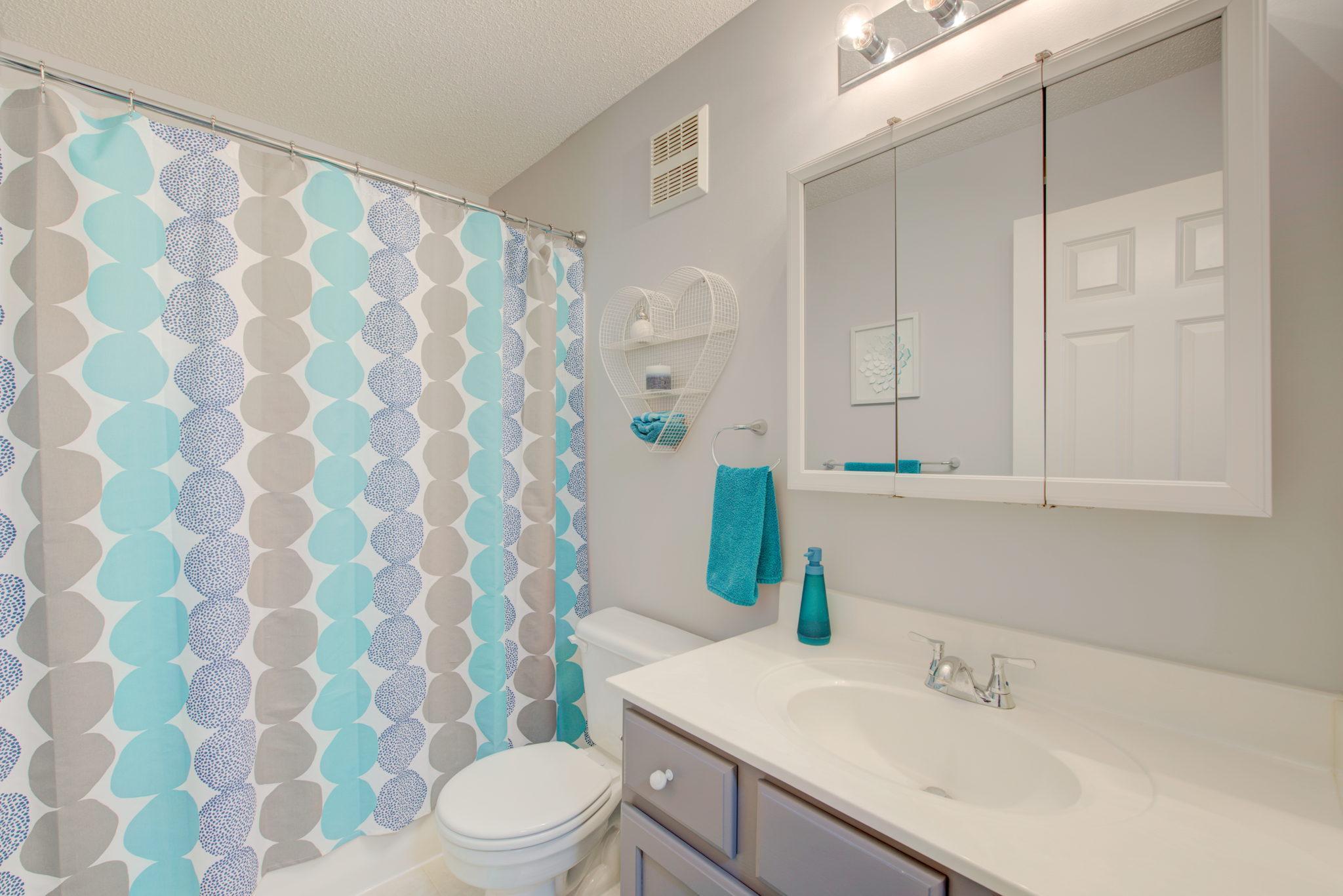 1367 White Oak Drive