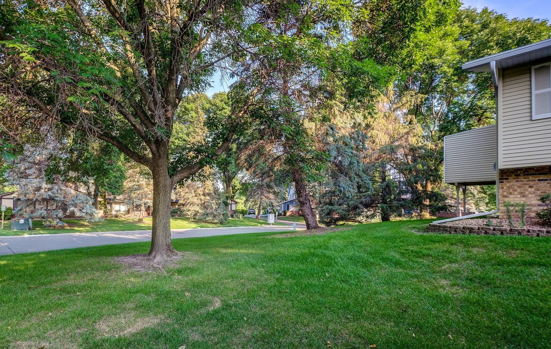 5980 Dellwood Avenue