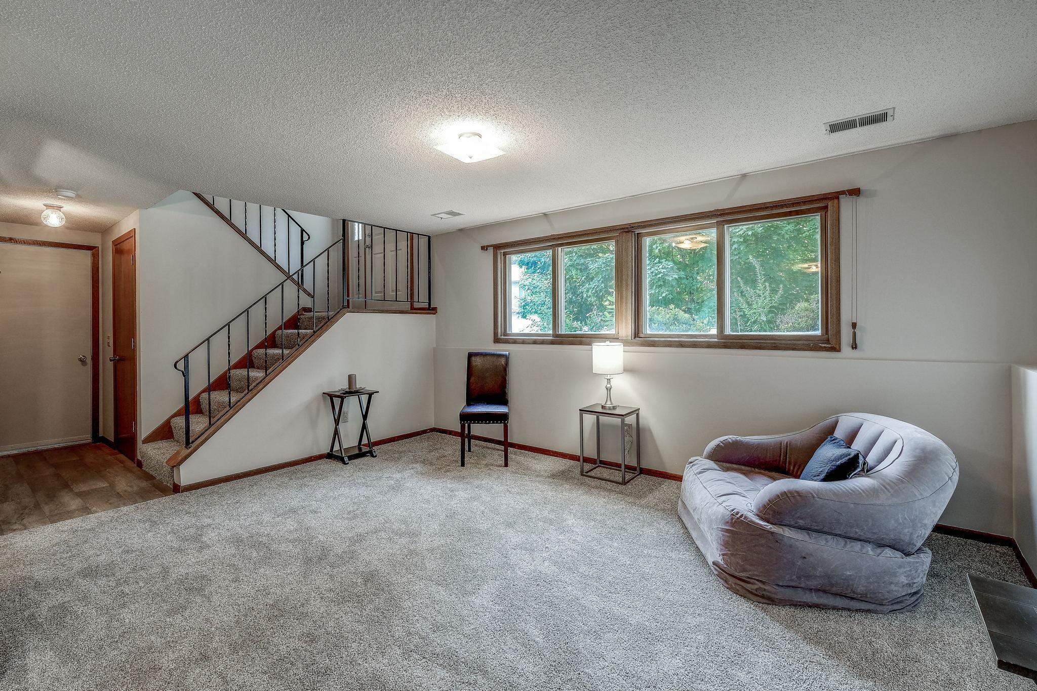 5980 Dellwood Avenue