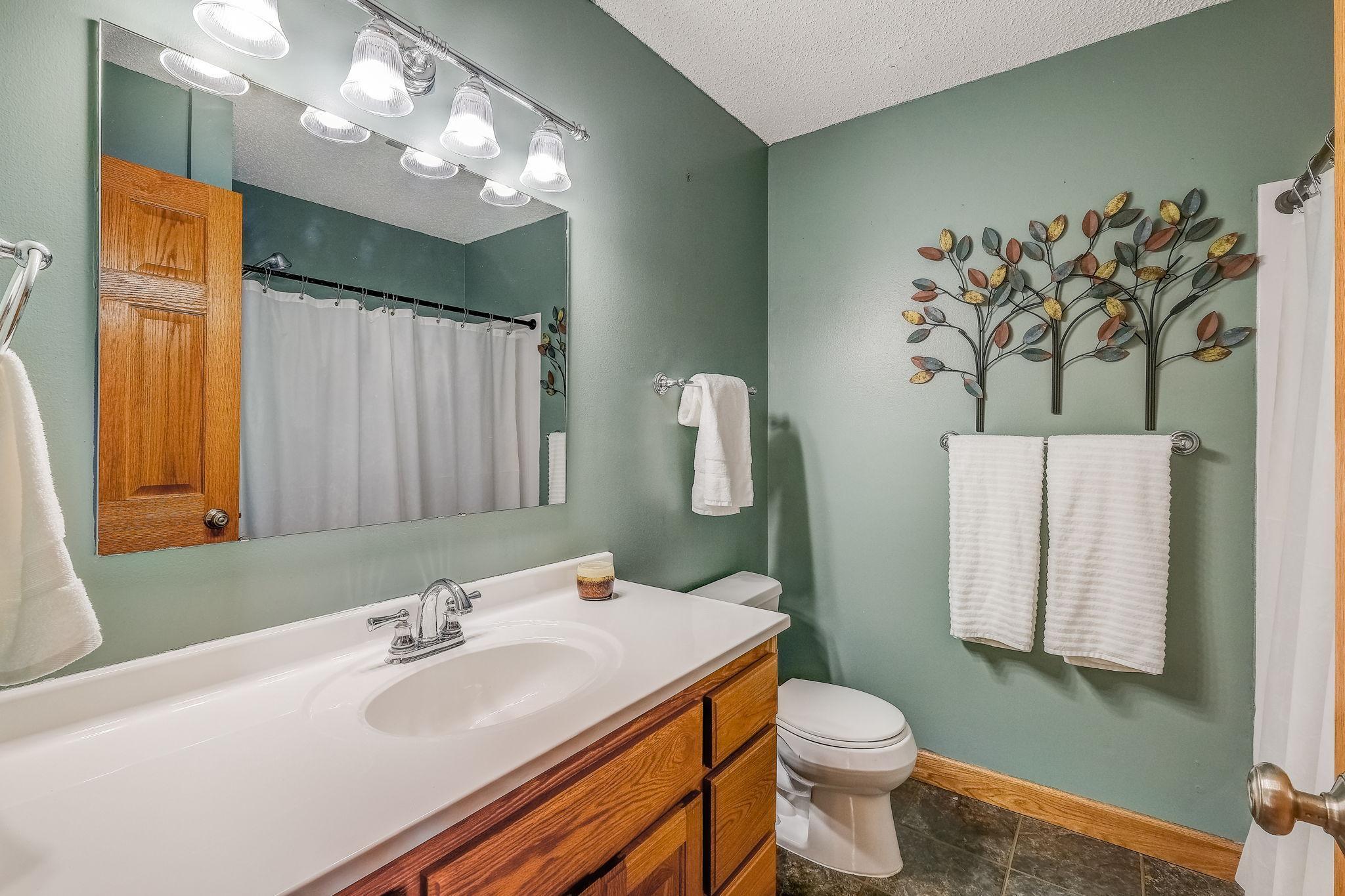 1457 Goodwin Avenue N