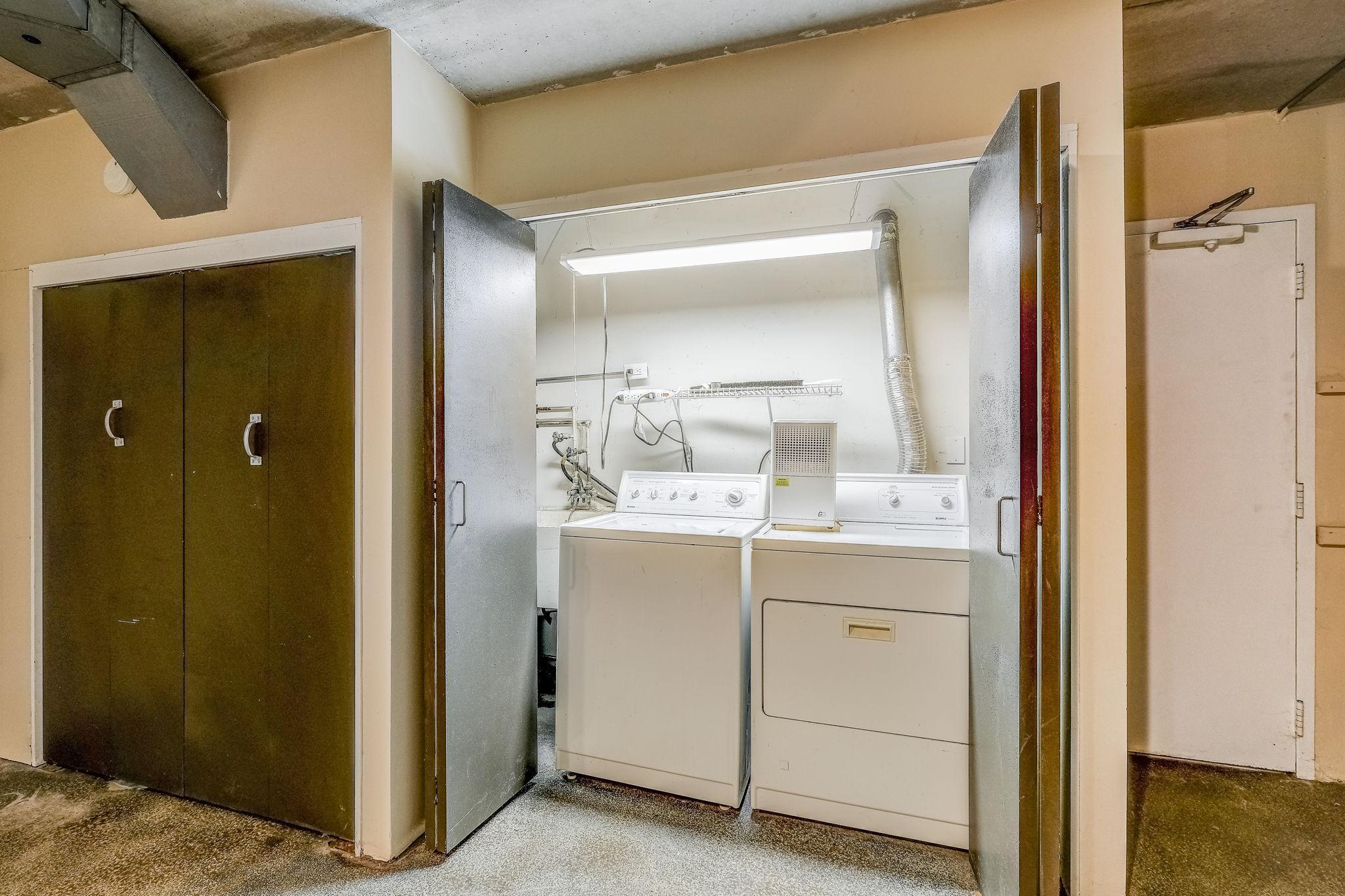 1457 Goodwin Avenue N