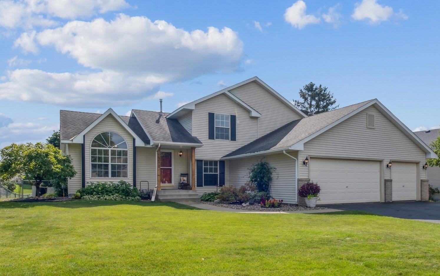 15672 Crocus Court W