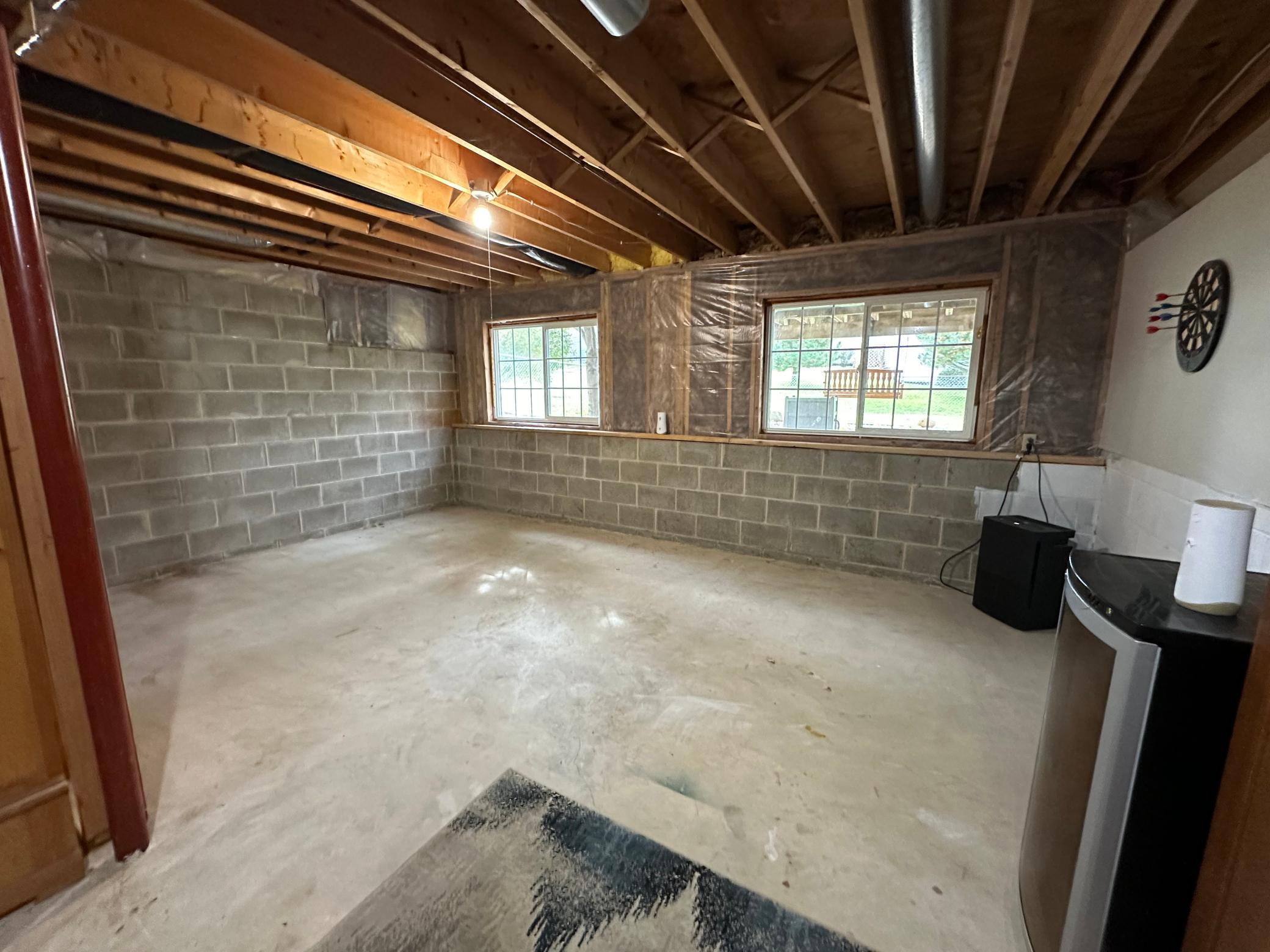 15672 Crocus Court W