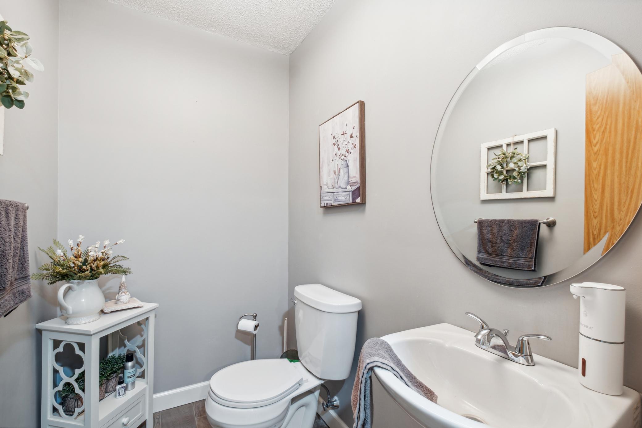 15672 Crocus Court W