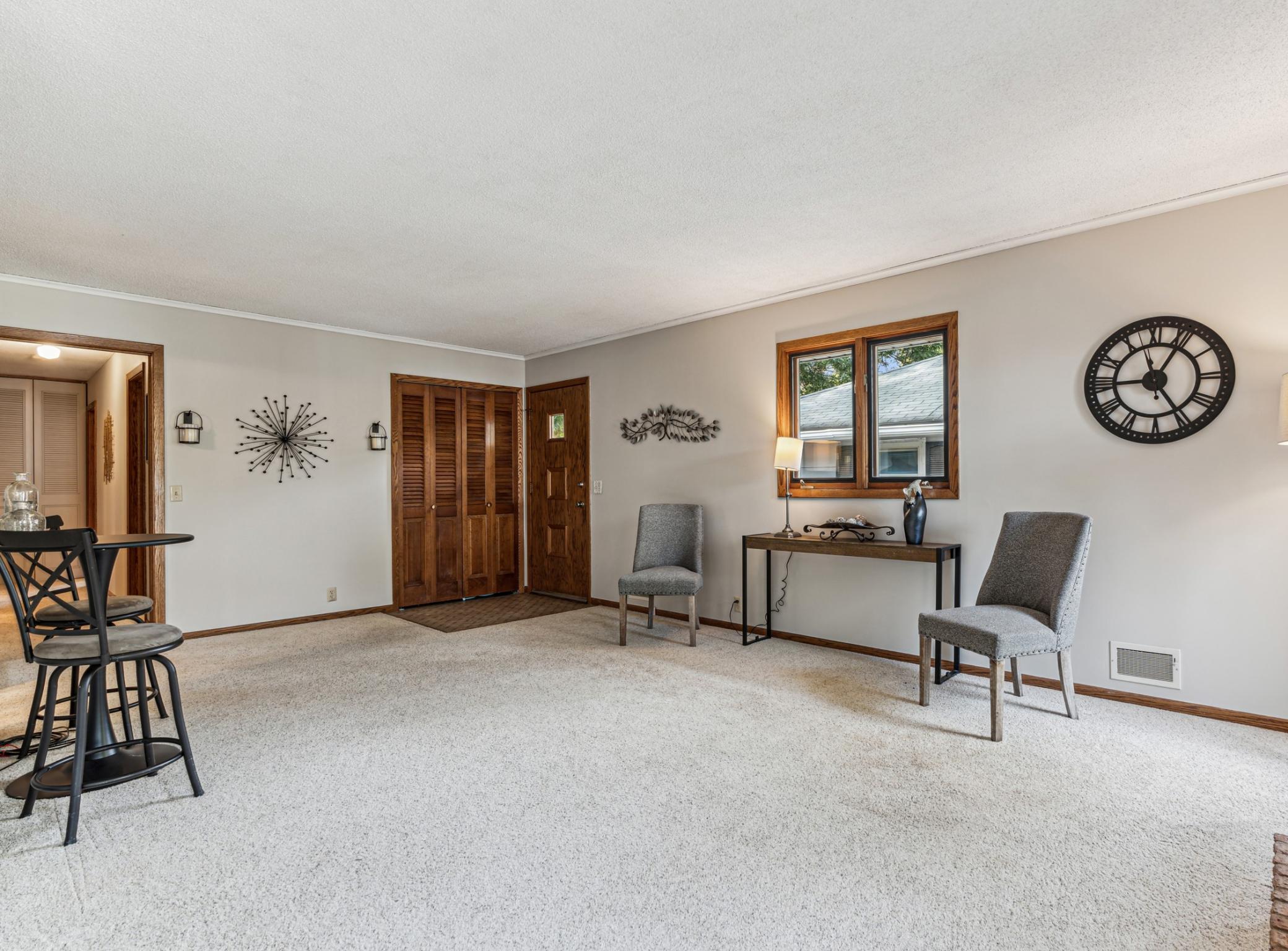 5608 S 26th Avenue S