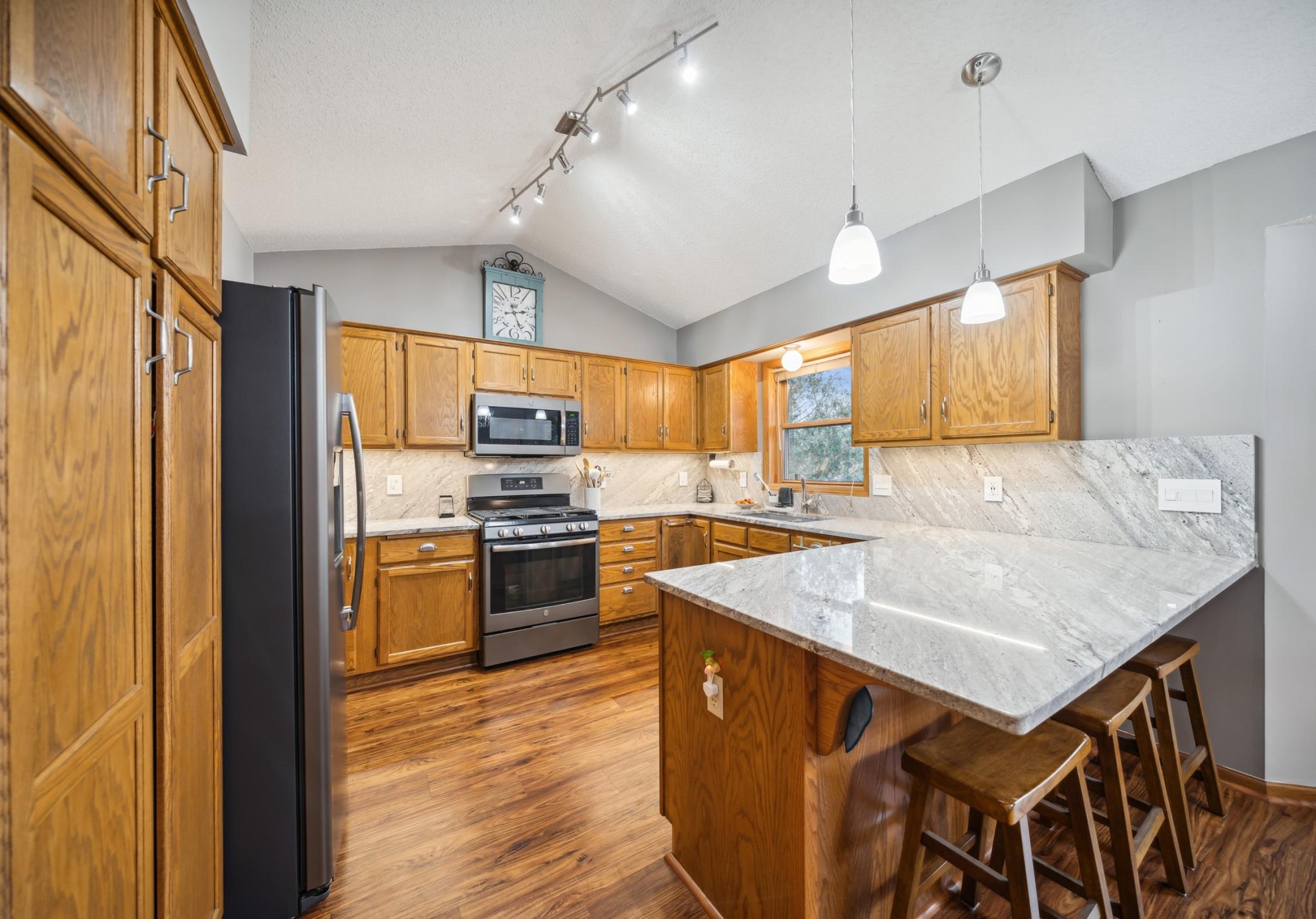 16025 Inglewood Drive