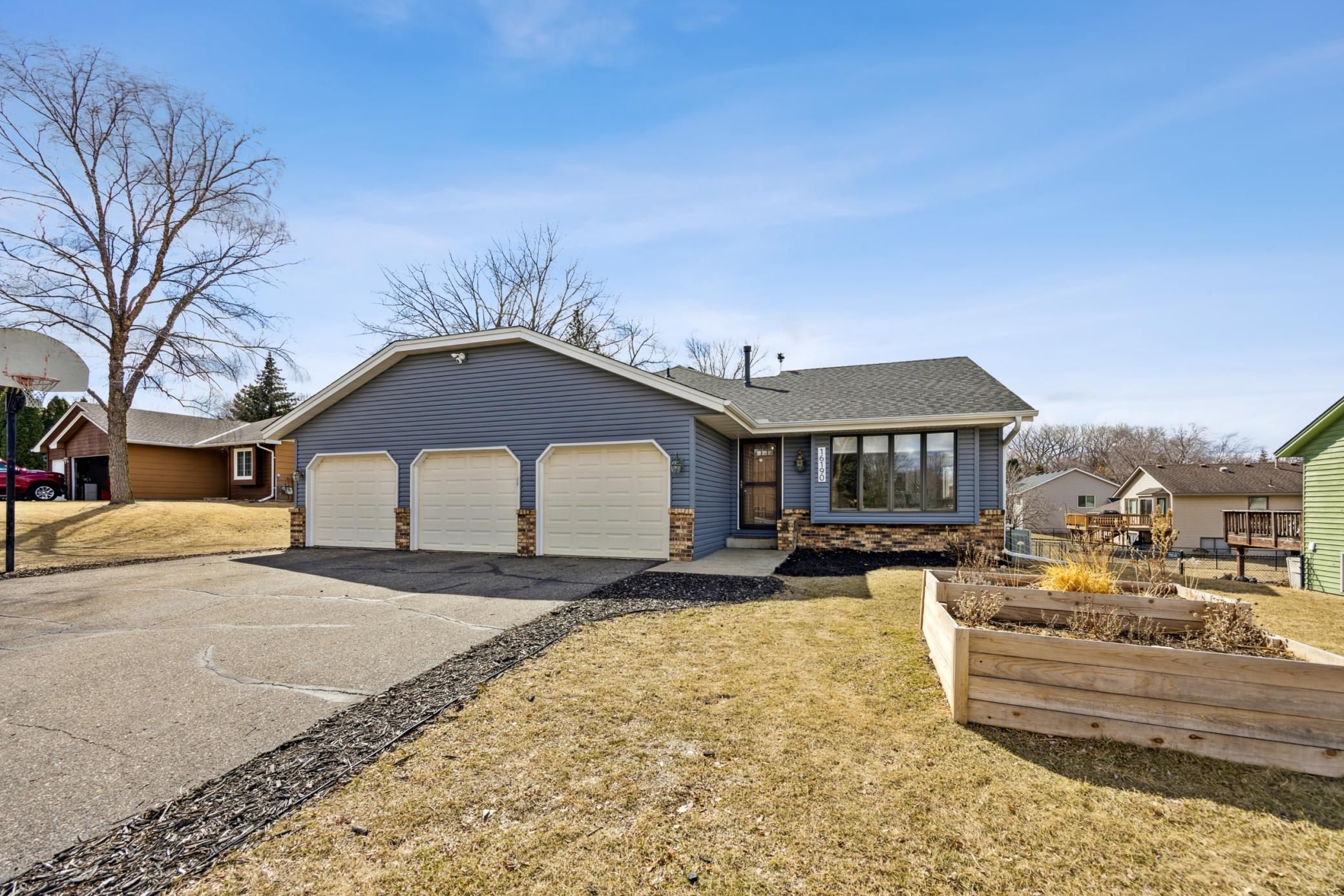 16190 Inglewood Drive