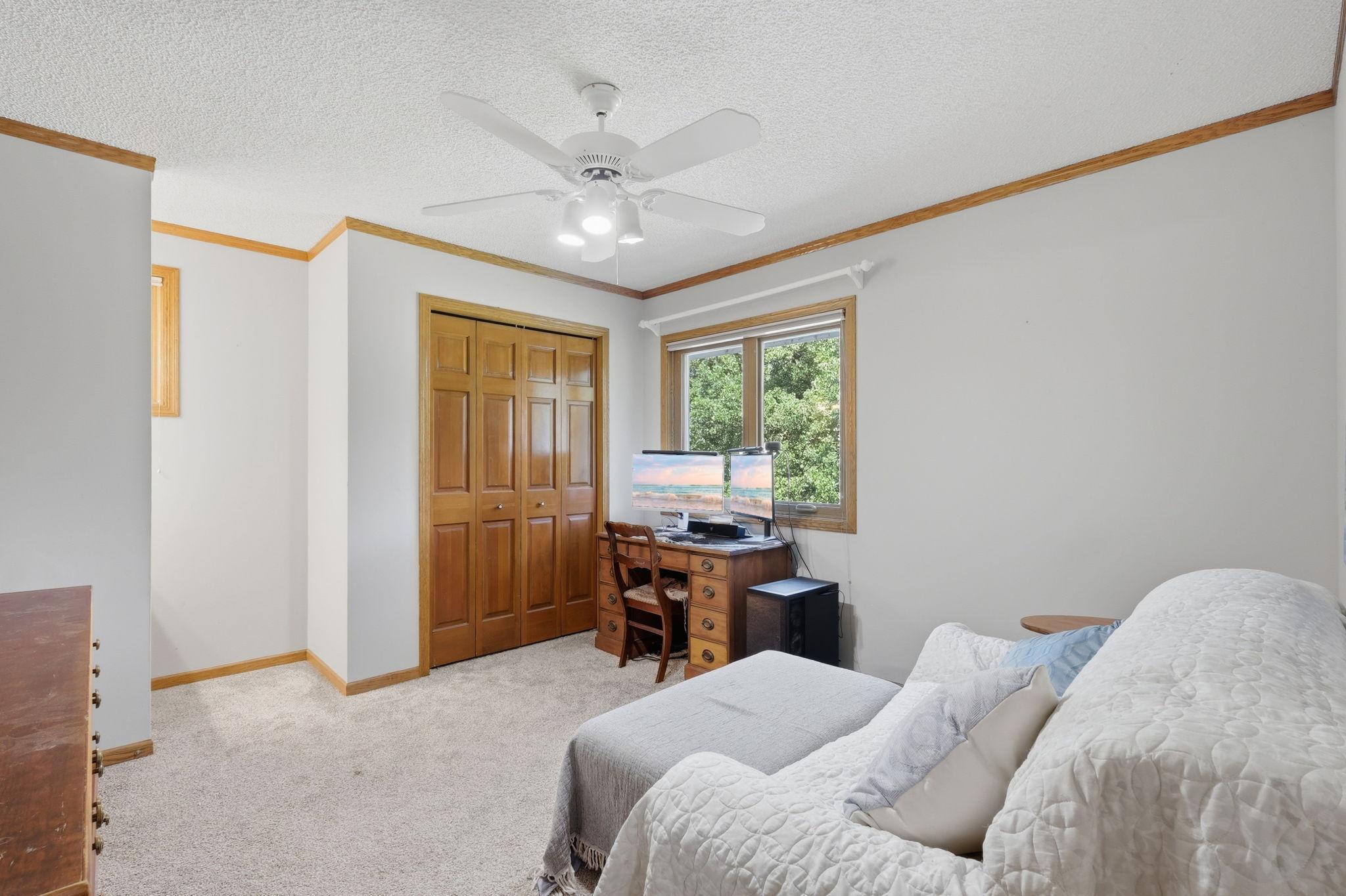 1364 Chatterton Court