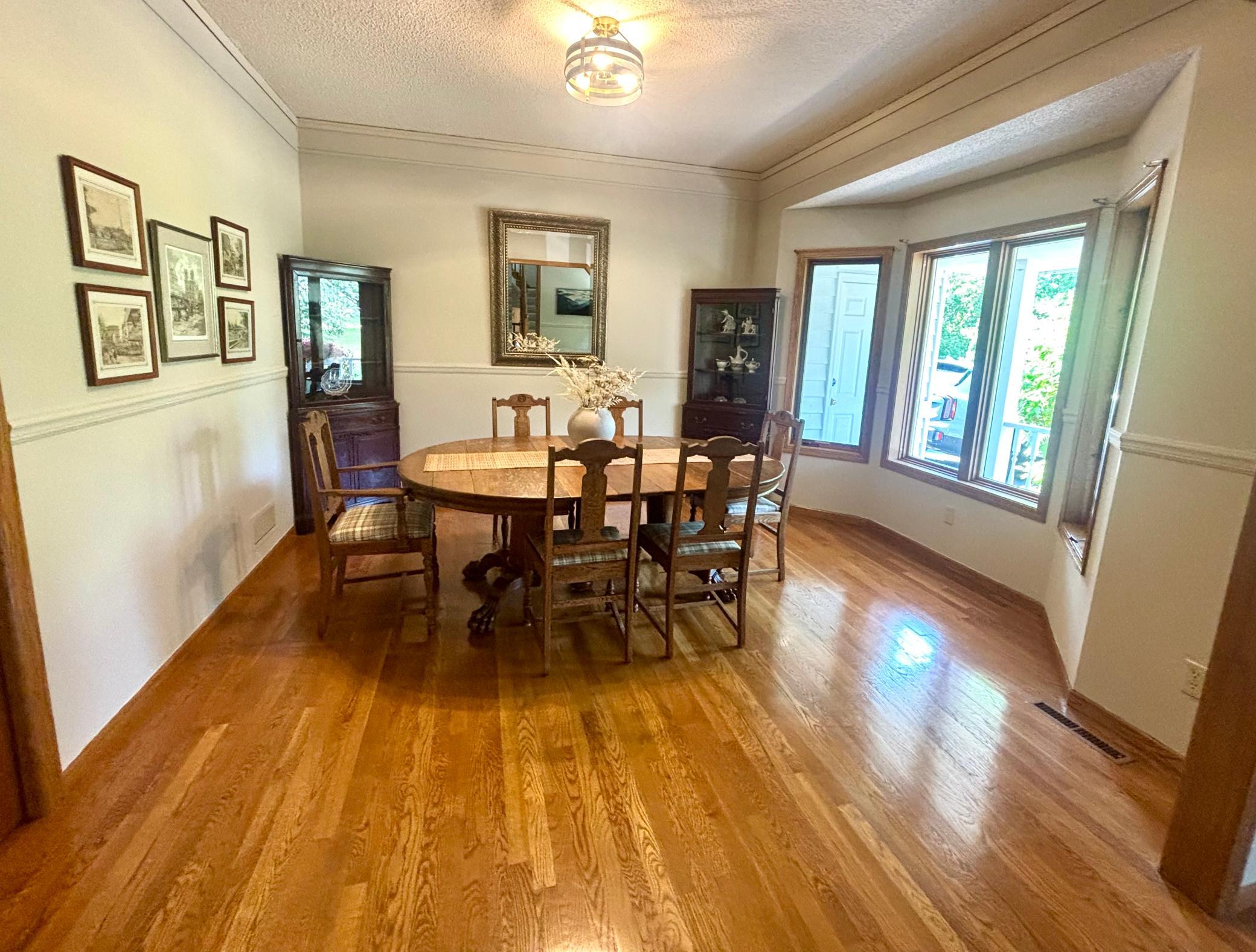 1364 Chatterton Court